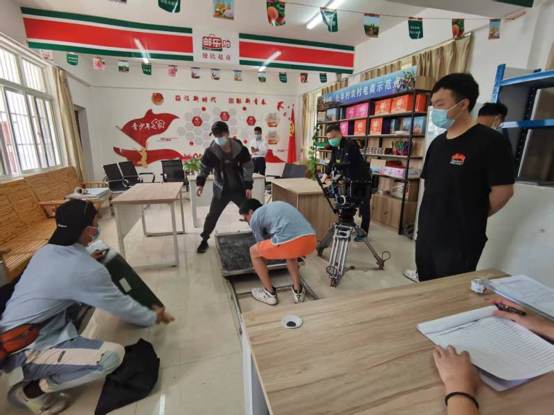 沙市区广告片拍摄公司：极简主义践行者，少即是多的视觉哲学